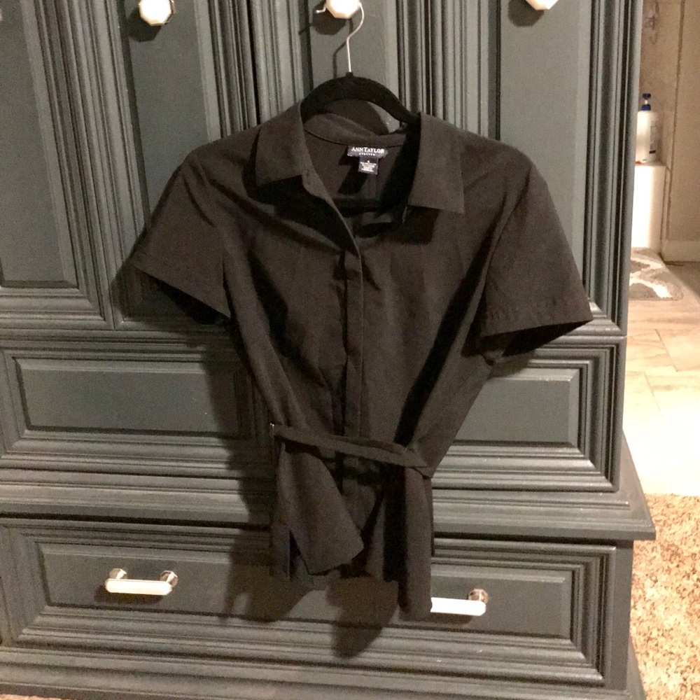 Classy Ann Taylor Top